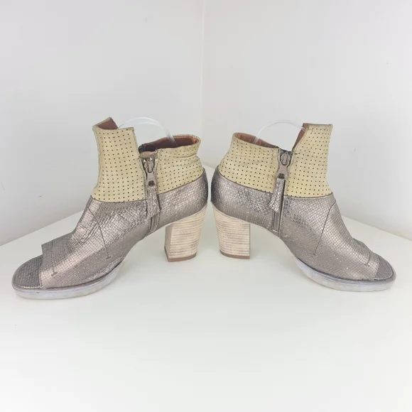 Mjus Shoes Leather Perforated Ankle Boots Size 38 or 8 Booties Side Zip - Picture 5 of 12